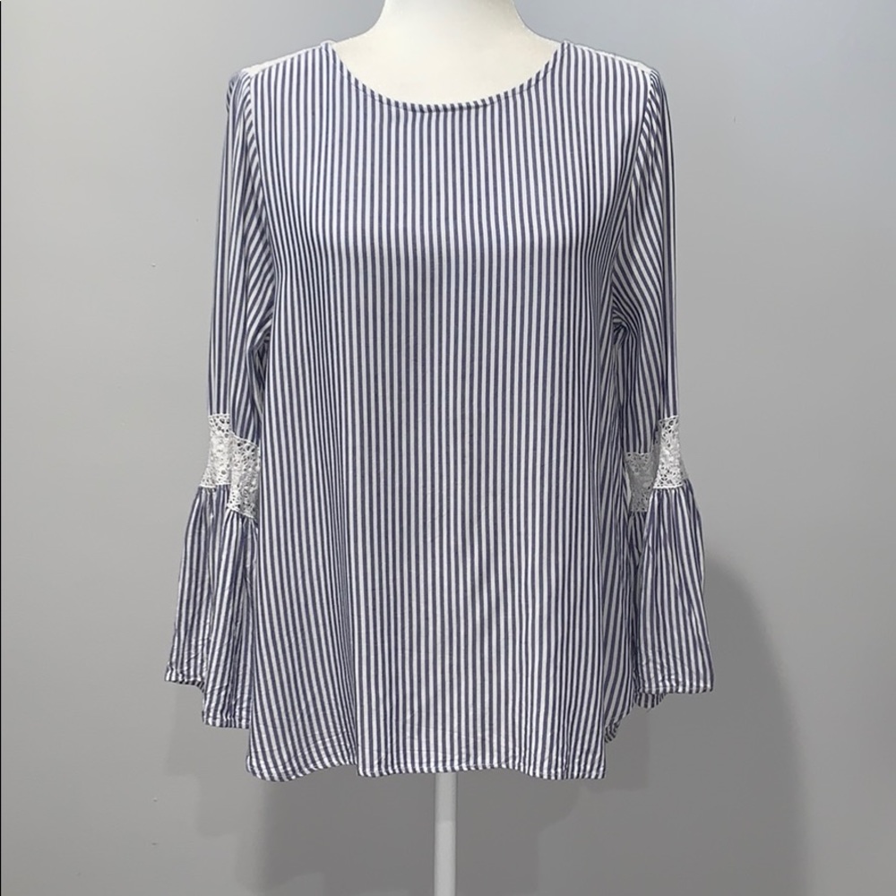 Jane and Delancey Striped Top Size Medium
